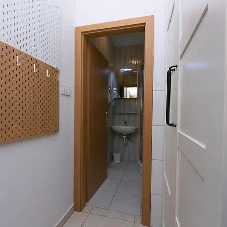 7 Apartment